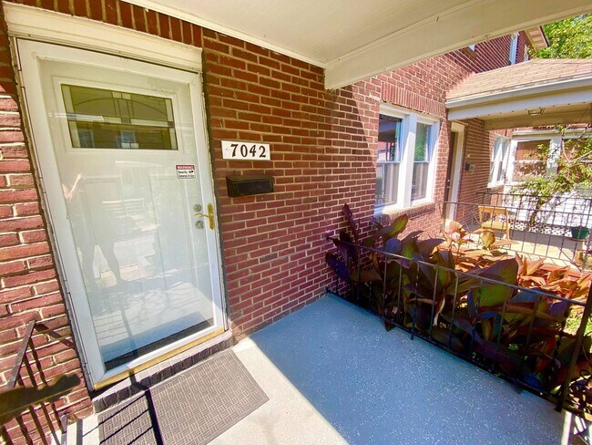 Photo - Charming 2bed/2ba Dundalk Townhome!