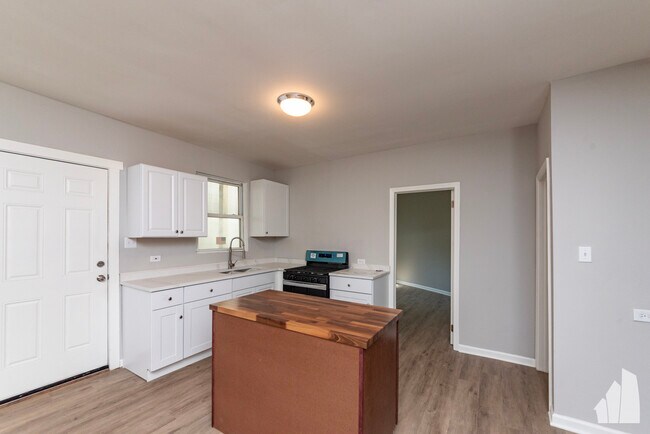 Photo - 1024 W Fry St Unidad CH1