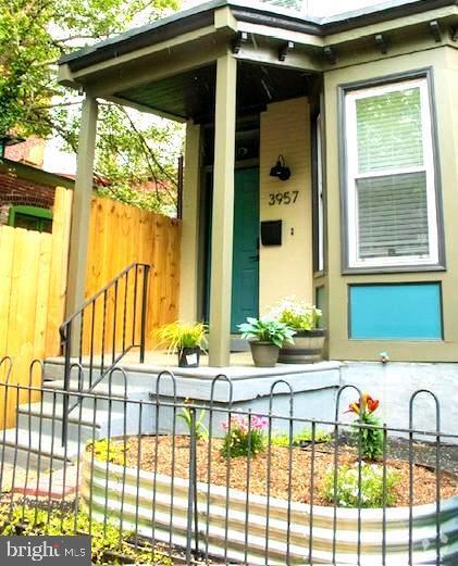 Building Photo - 3957 Melon St Rental