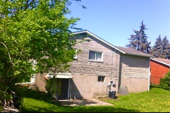 Photo - 531 Rogers Rd