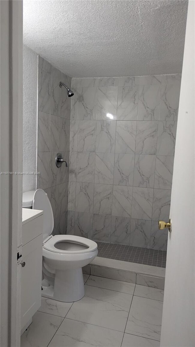 Photo - 1251 NE 108th St Unidad 415