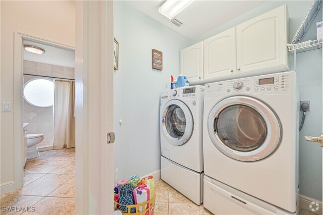 Building Photo - 14980 Lake Olive Dr Rental