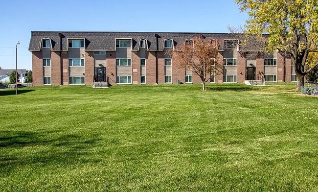 Photo - 2600 Laverna St