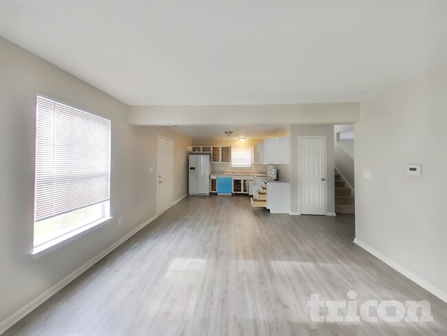 Photo - 10213 Blue Sky Dr