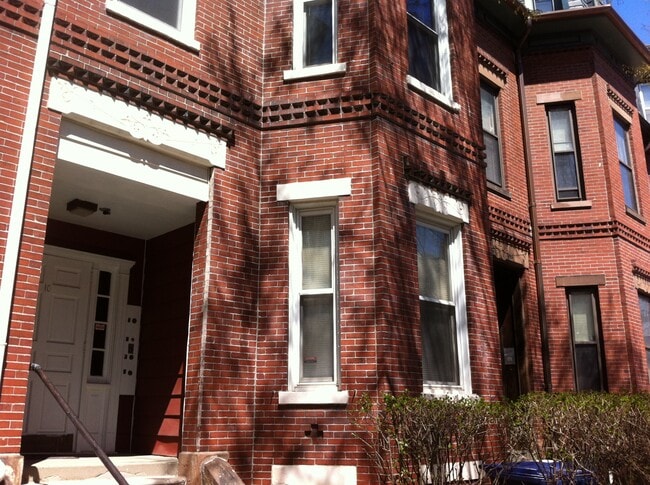 Building Photo - 10 Wigglesworth St Unit Apartment 4