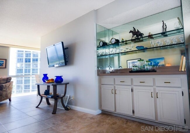 Photo - 1720 Avenida Del Mundo Unidad 607