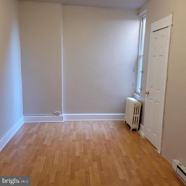 Building Photo - 4102 W Maple Ave Unit 3RD FLOOR