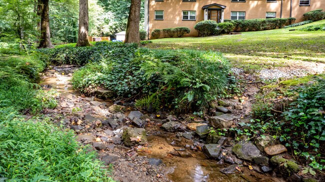 Photo - 1010 Scott Blvd Condo Unit B7