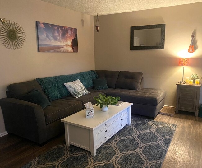 Photo - Villa Monaco Apartments