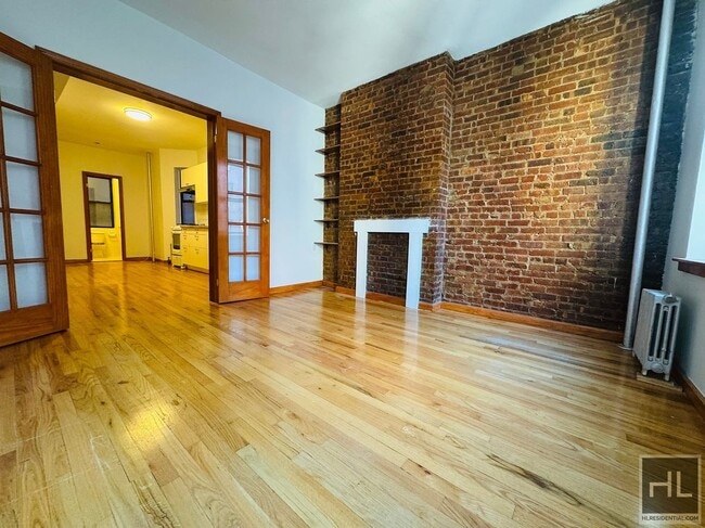 Photo - PITT STREET Unit 8