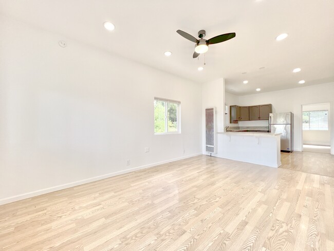 Photo - 6146 1/2 Mesa Avenue