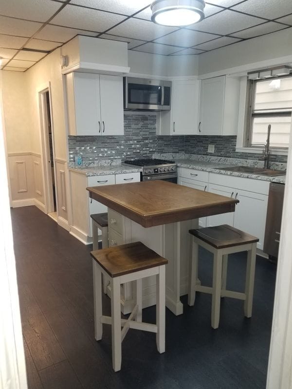 Photo - 159 W 10th St