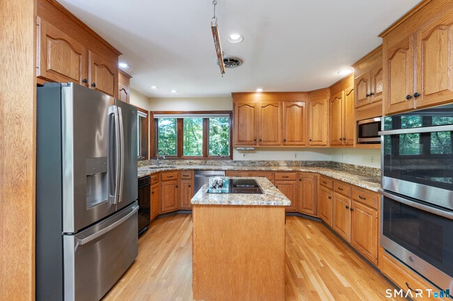 Photo - 202 West Rd