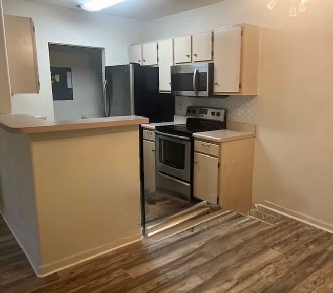 Kitchen - 897 Fording Island Rd Unit 2411