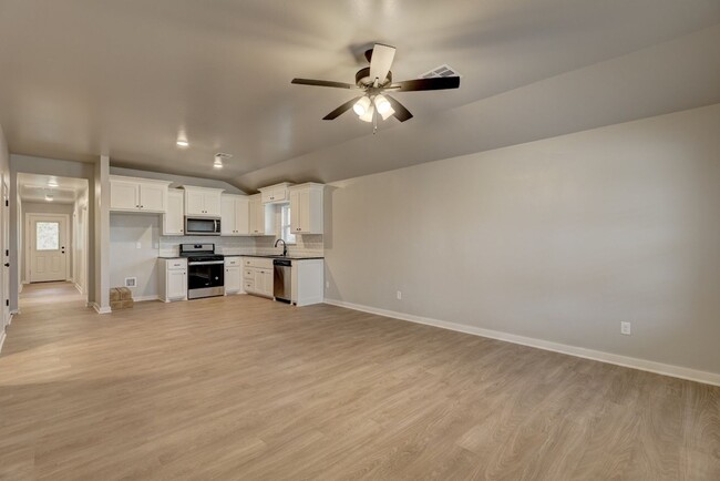Building Photo - New Duplex For Lease! Up to $500 off first... Rental