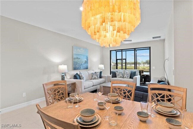 Photo - 7556 Carnegie Way