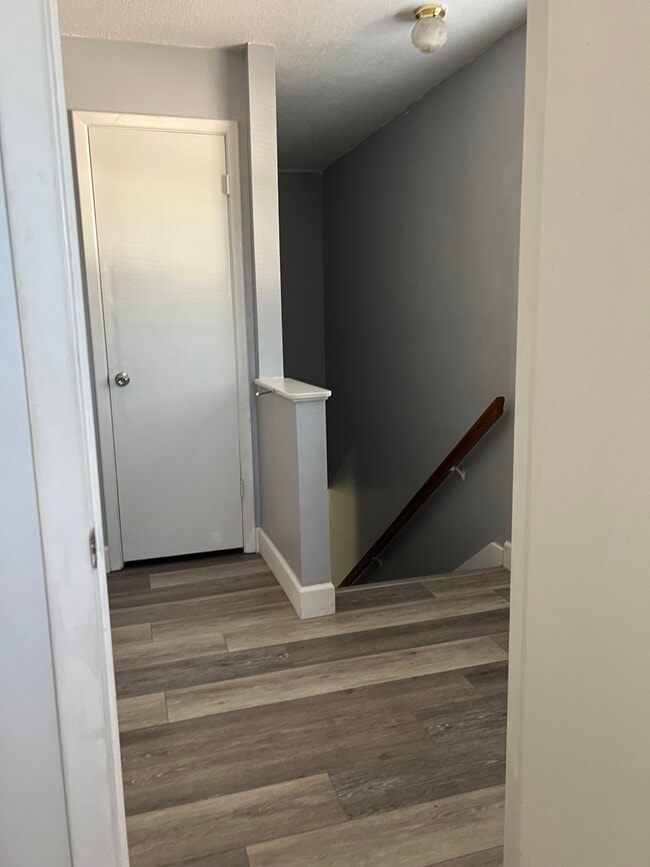 Photo - 510 Driftwood Cir W