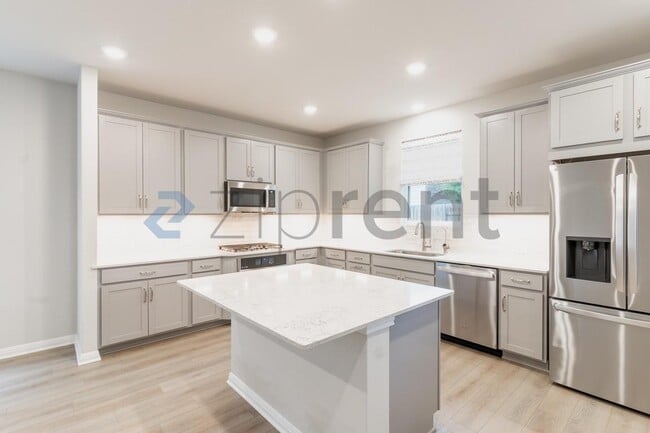 Photo - 120 Baron Von Gator Dr