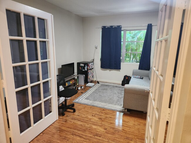 Photo - 1439 Miller Rd
