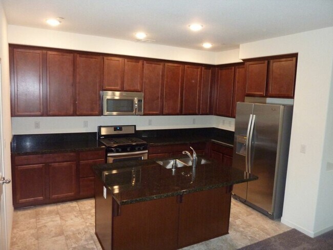 Photo - North Natomas 2 Story 4 Bed/2.5 Bath with ...