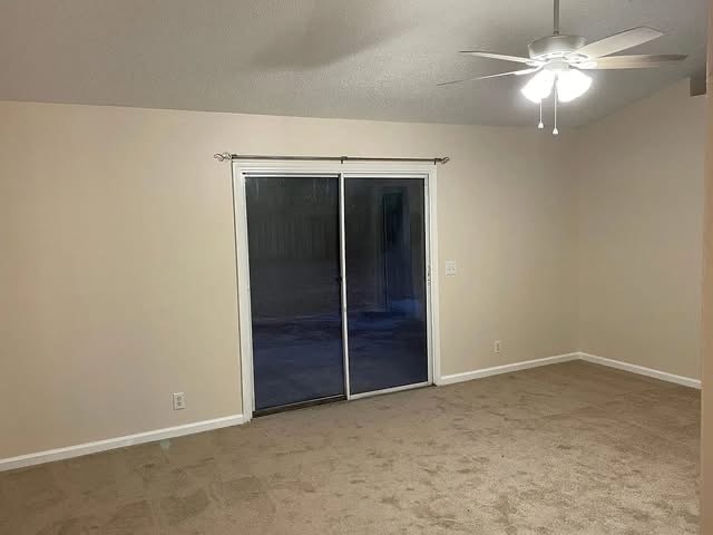Photo - 329 Hallowes Dr E