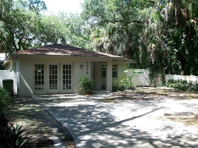 4/2 Home conveniently located in Sarasota ... - 4/2 Home conveniently located in Sarasota ...