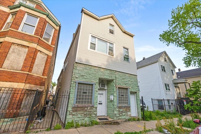 Building Photo - 4450 S Wood St