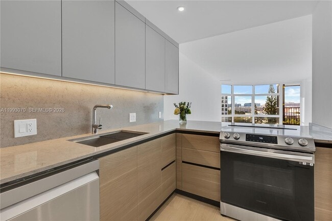 Photo - 20100 W Country Club Dr Unit 1008