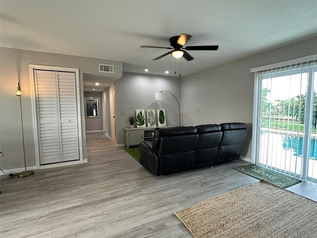 Photo - 135 Godfrey Ave NE