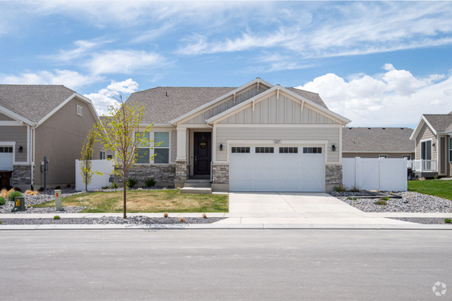 Building Photo - 6609 N Desert Peak St Rental