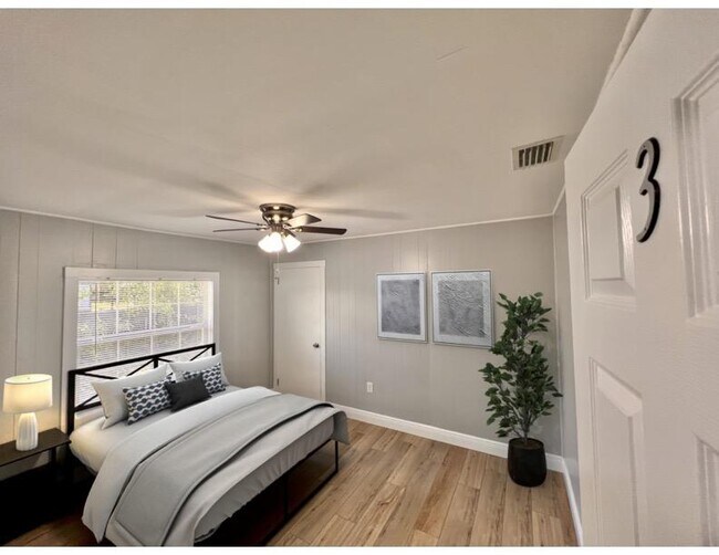 Photo - 3619 E Frierson Ave