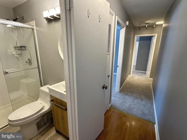 Photo - 10620 Weymouth St Unidad 1