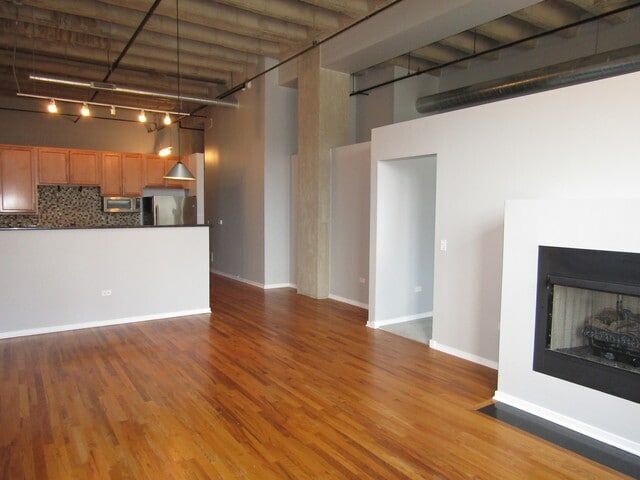 Photo - 1645 W Ogden Ave Unit 0304