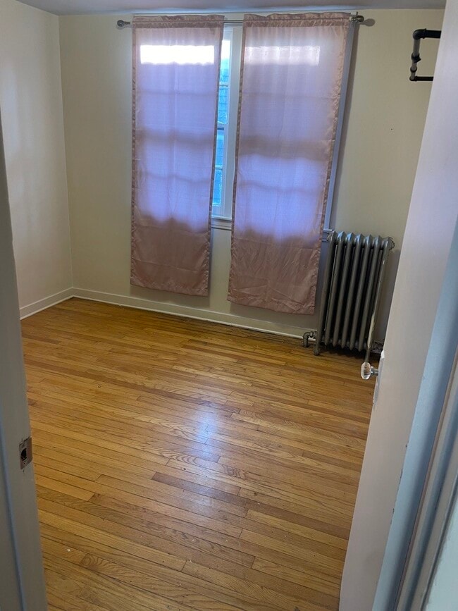 Photo - 101 E 23rd St