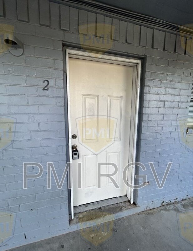 Photo - 1608 Norma Ln Unit 2