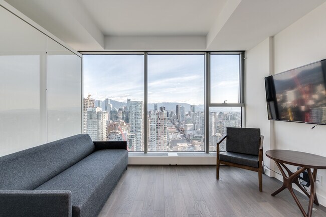 Photo - 1480 Howe St