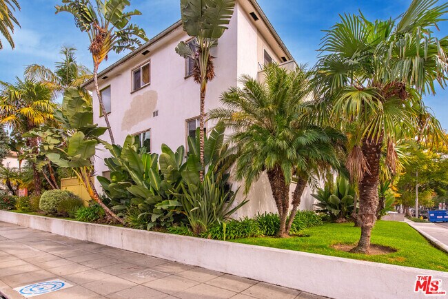 Building Photo - 1208 N Crescent Heights Blvd Unit 4 Rental