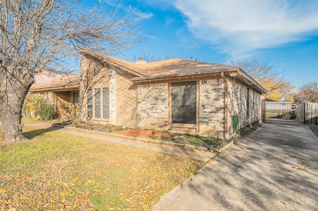 Photo - 808 Blessing Creek Dr