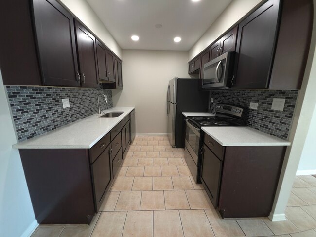 Photo - 1667 Kiowa Cir Unit 204