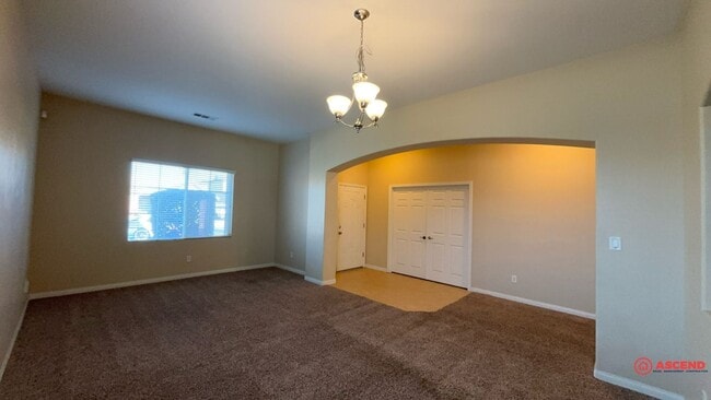 Photo - Splendid 5 Bedroom Off Westside Parkway!
