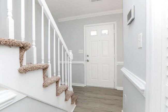 Photo - Charming apartment for rent in Chesapeake!