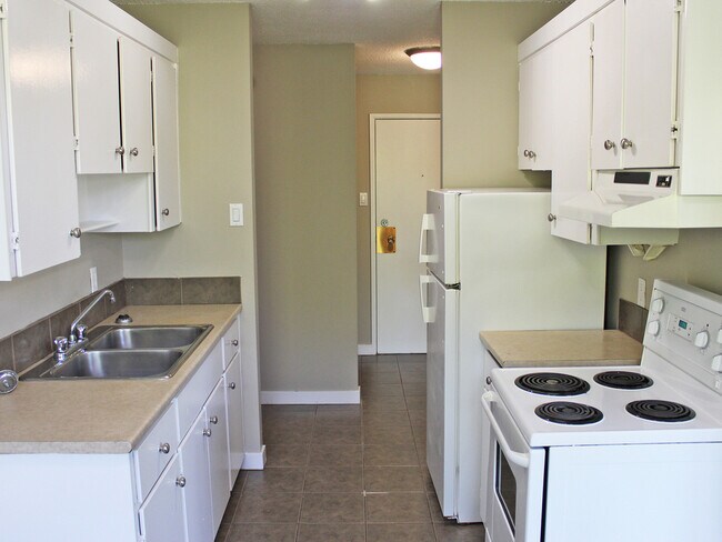 Photo - Prairie Manor