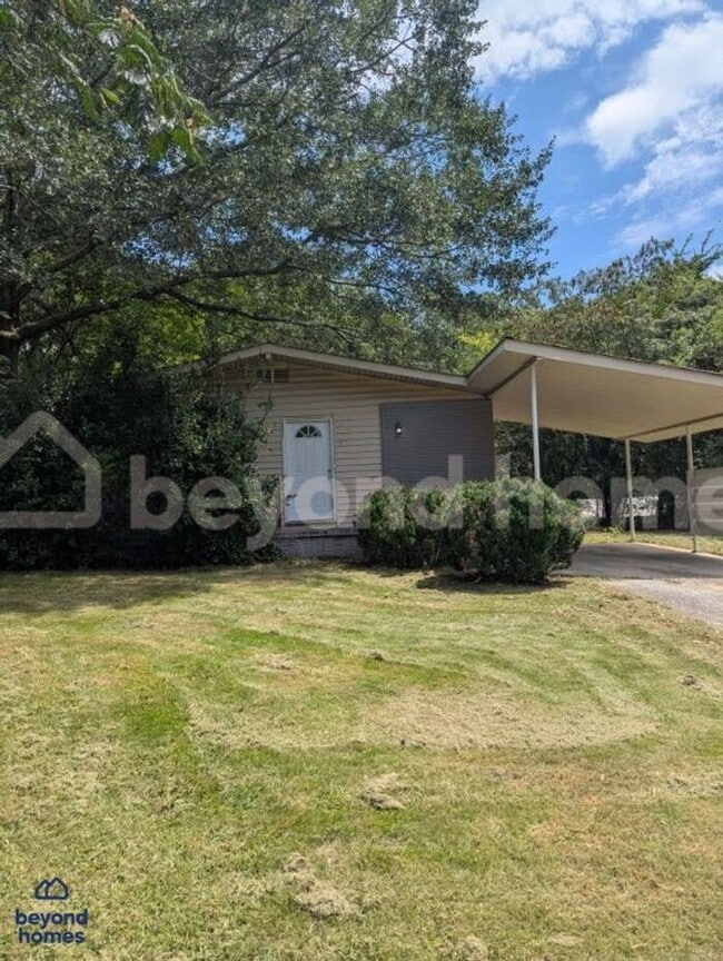 Building Photo - Cozy Comfort Meets Classic Charm in Killou... Rental