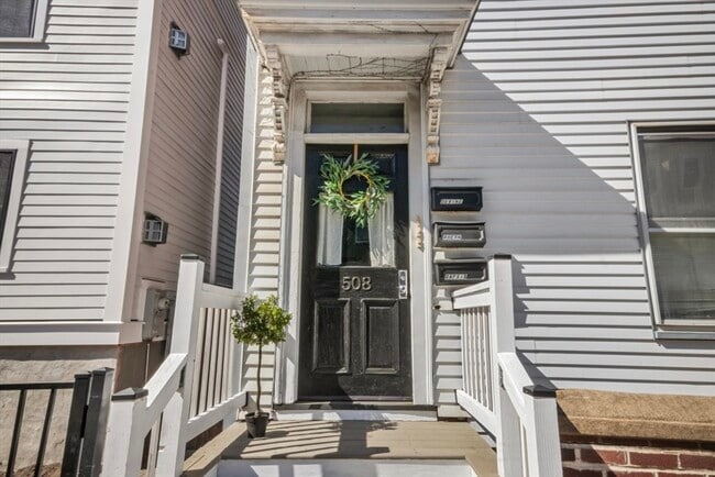 Photo - 508 E 3rd St Unidad 2