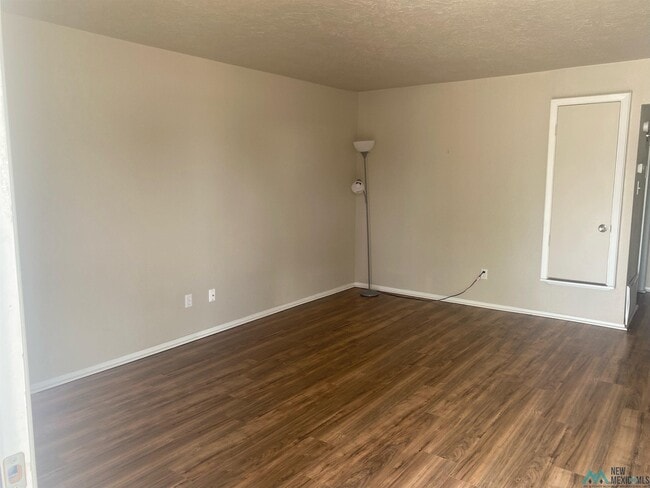 Photo - 906 Bullock Ct
