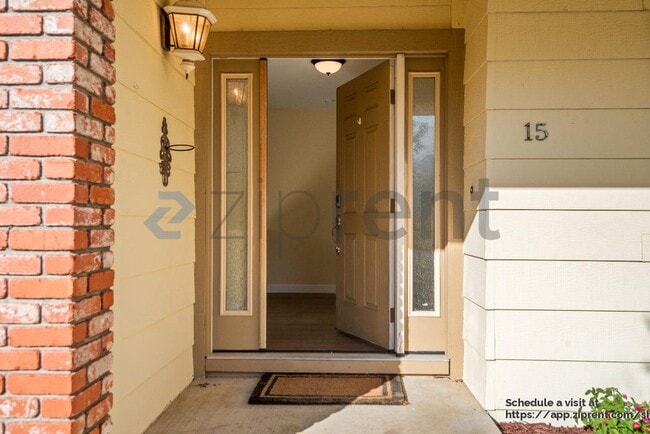 Photo - 15 Malibu Ct