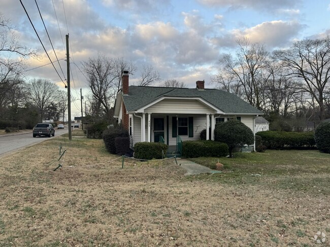 Building Photo - 403 E Tinsley St Rental