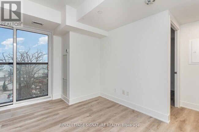 Photo - 370 Martha St Unit 304