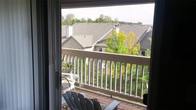 Photo - 239 Legends Creek Way Unidad 310