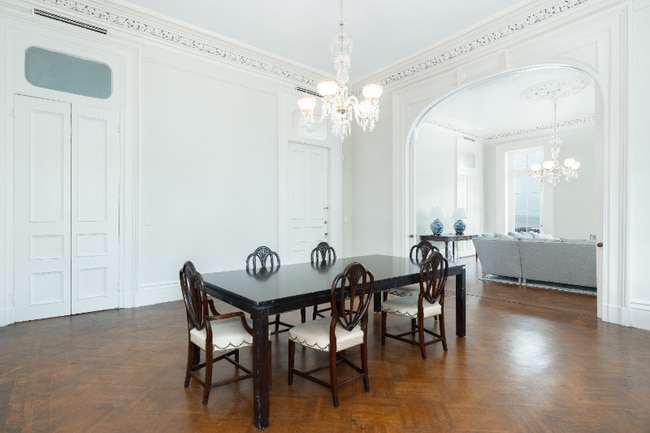 Photo - 1 E Battery Unit B